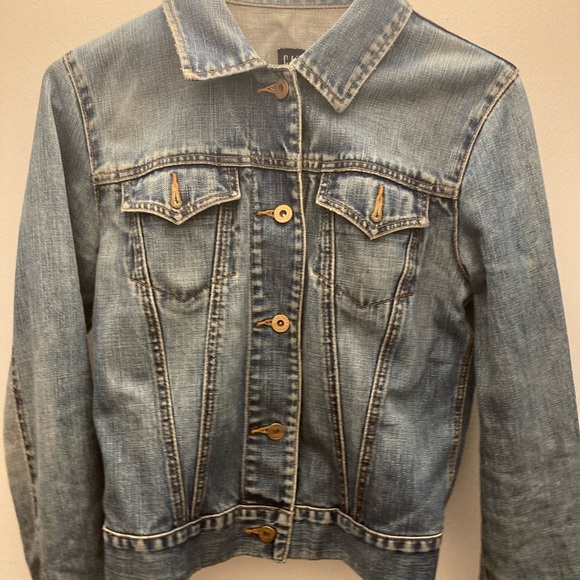 Gap women’s denim jacket - Picture 1 of 2